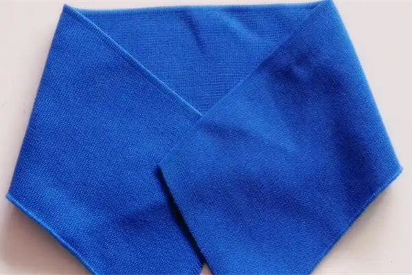 T恤羅紋領(lǐng)口縫制方法,很適合新手學(xué)習(xí)! 圖2